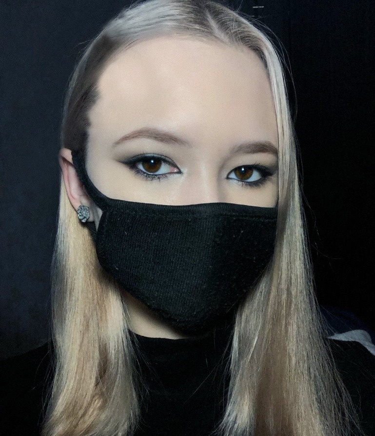 София привлекательная девушка из Волгодонска цена от 3500 руб